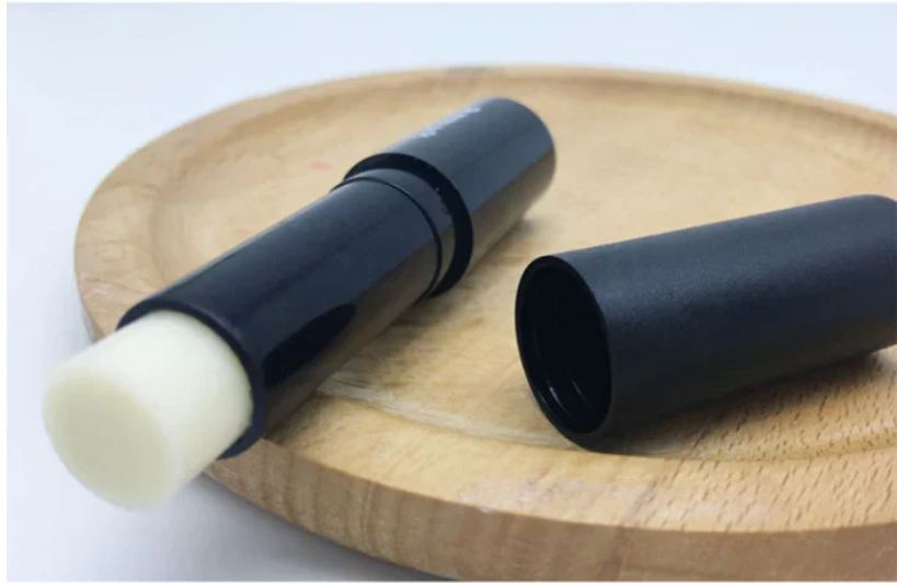 veraela™HydroShield Men's Lip Care Stick